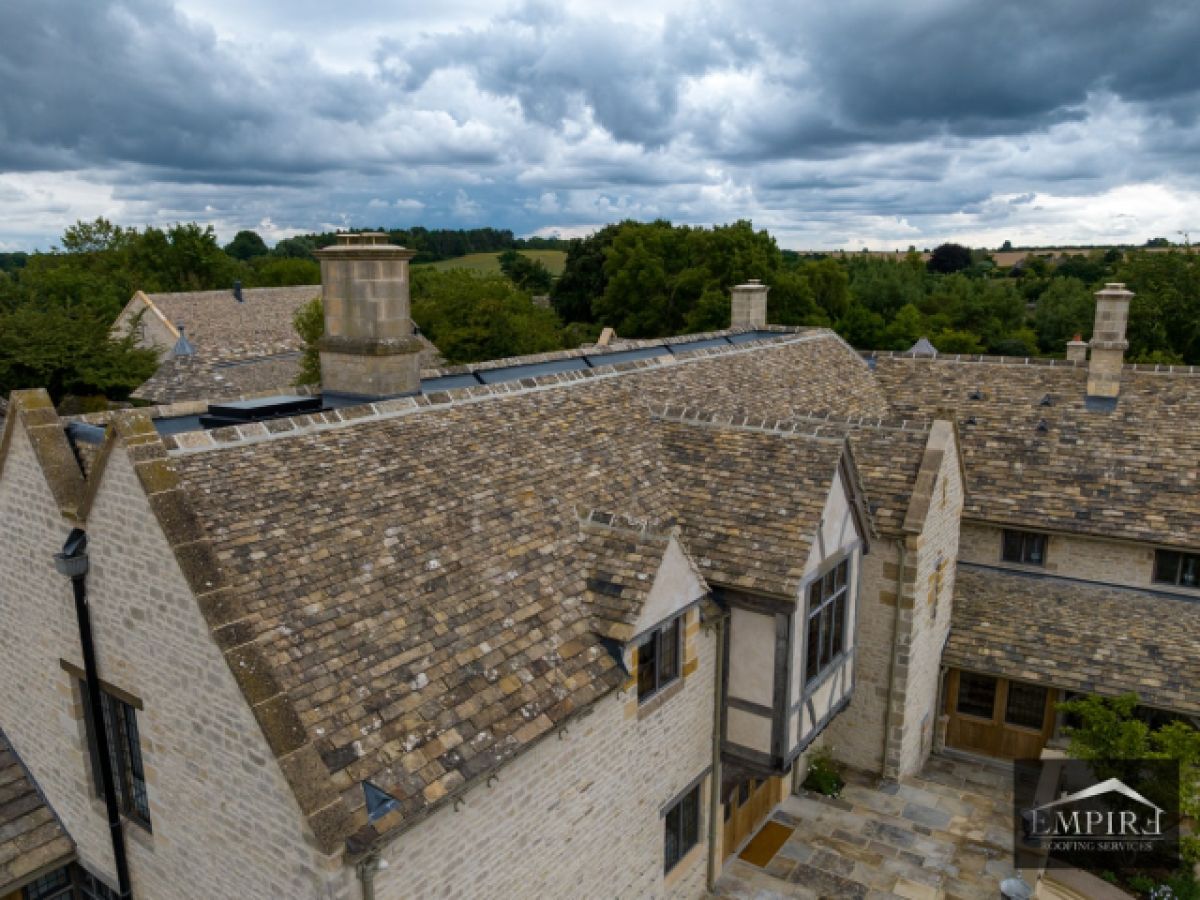 Large-scale Residential Re-roofing for a Traditional, Cotswold Farmhouse 